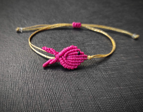 GOLD MACRAME BRACELET WITH FUCHSIA FISH 101JLV